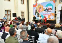 TARSUS FESTİVALİNE YILDIZ YAĞMURU