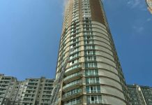 Son dakika: İstanbul Esenyurt’ta 33 katlı binada yangın! Mahsur kalanlar var