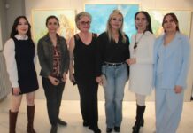 Fırça Darbelerinde Kadın Mücadelesi: “Bekleyiş”