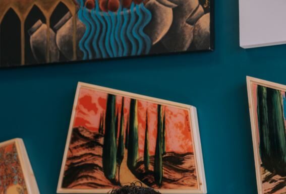 Bir Yolculuğun İzleri: Payam Latifi’nin Seyr ü Sefer Sergisi Umay Art Hub’da Açılıyor