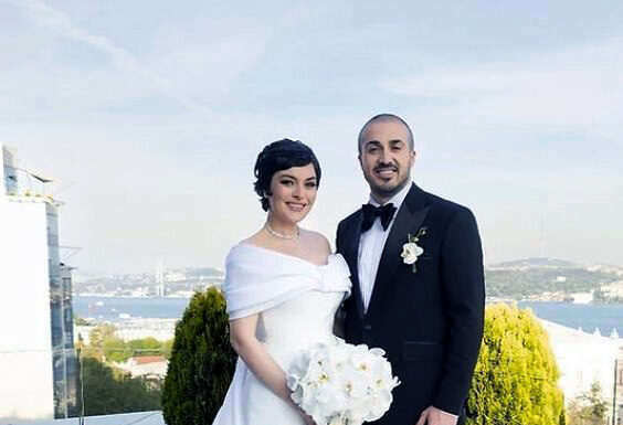 Alaçatı’da Silahlı Kavga: Ezgi Mola’nın Eski Eşi Mustafa Aksakallı Yaralandı!