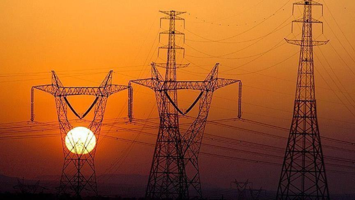 İzmir’de Planlı Elektrik Kesintileri: İşletmeler Nasıl Hazırlanmalı?