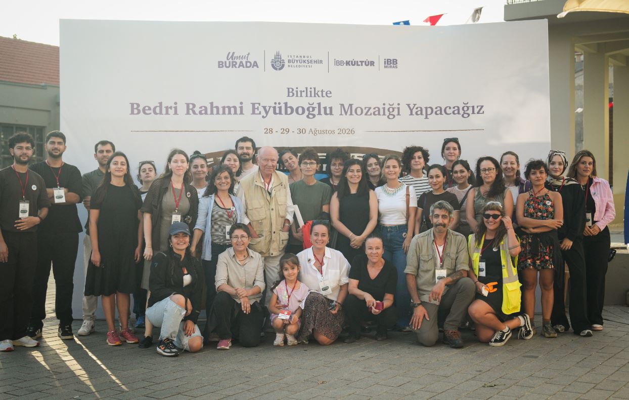 Birlikte Bedri Rahmi Eyüboğlu Mozaiği Yapıyoruz